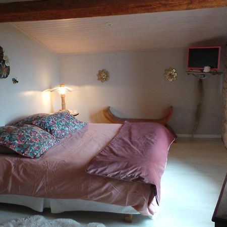 Chambre D'Hotes Le Paon Blanc Monprimblanc Exteriér fotografie
