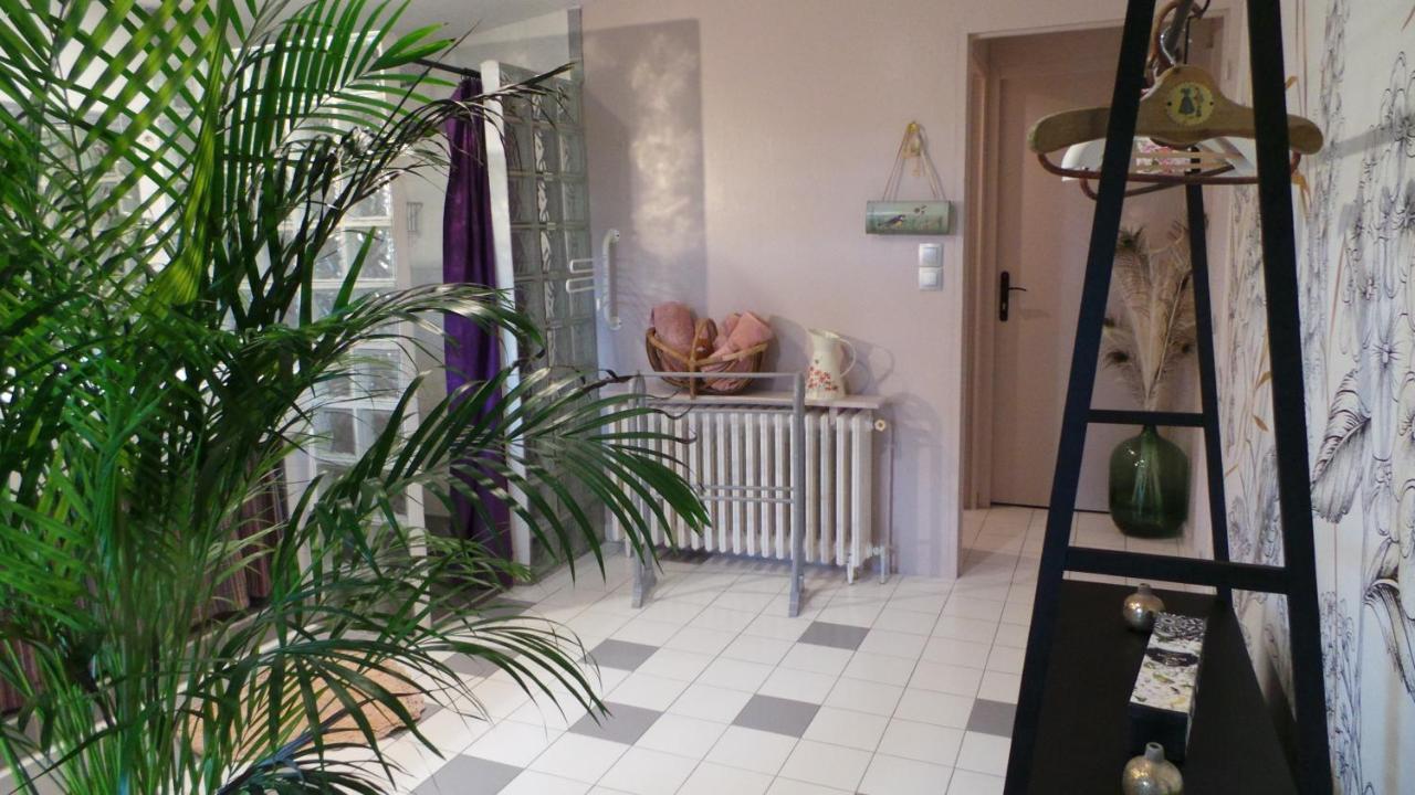 Chambre D'Hotes Le Paon Blanc Monprimblanc Exteriér fotografie